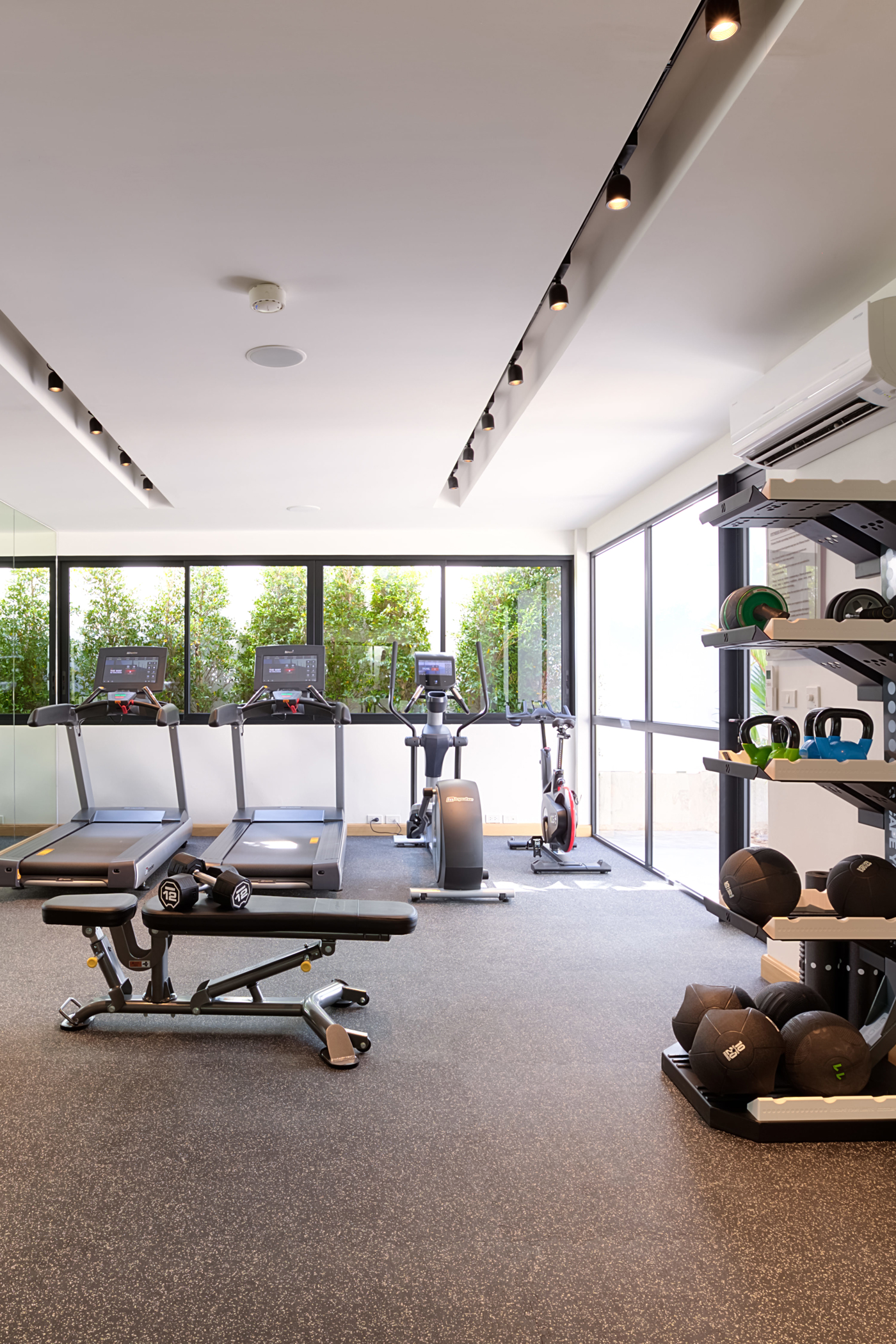 フィットネスルーム